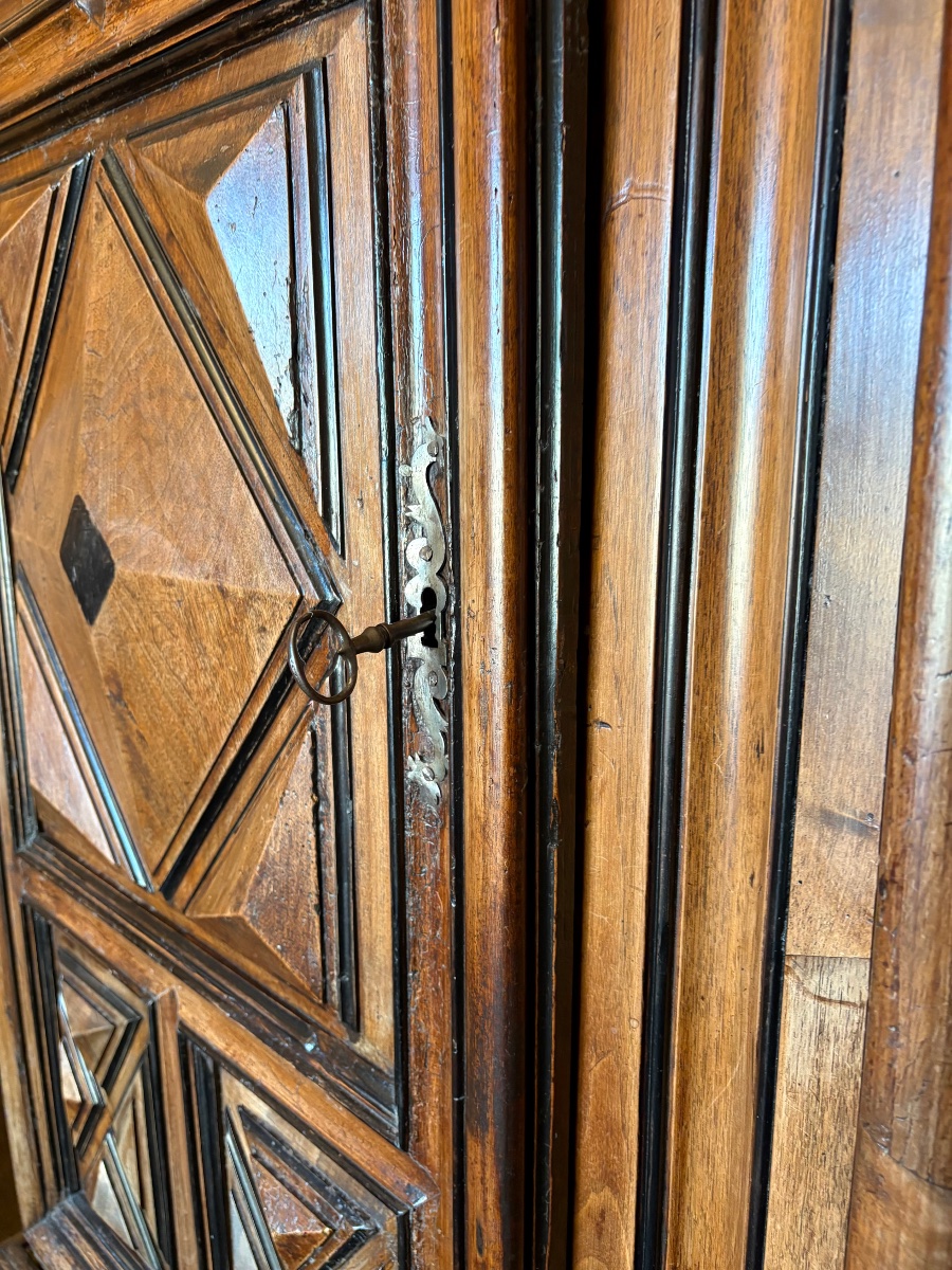 Armoire, Louis XIII, en noyer d’époque XVIIe siècle-photo-1