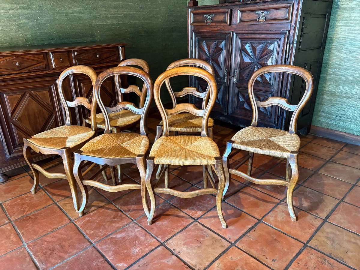 Set Of Six Straw-seated Walnut Chairs, Louis XV Style, 19th Century-photo-1
