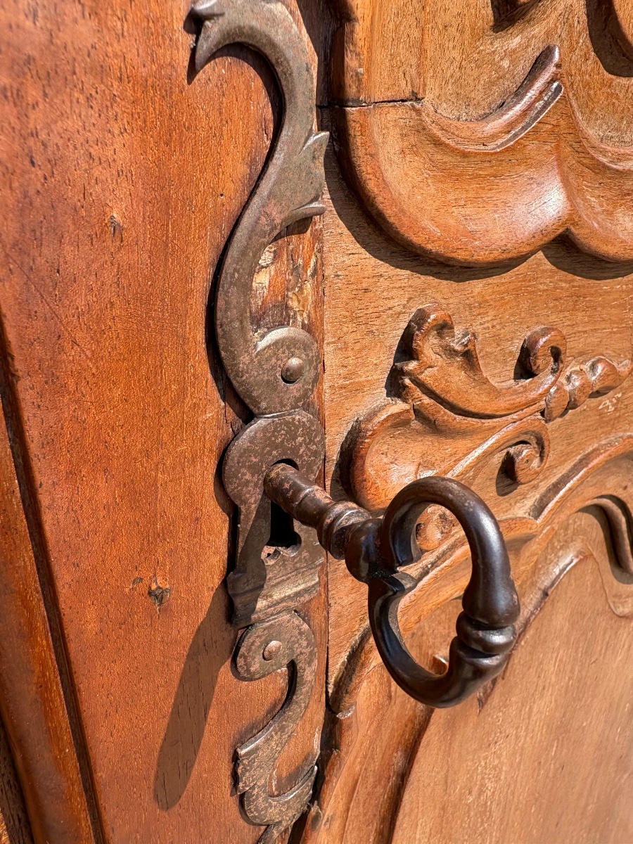 Armoire, régence provençale en noyer d’époque XVIIIe siècle-photo-3