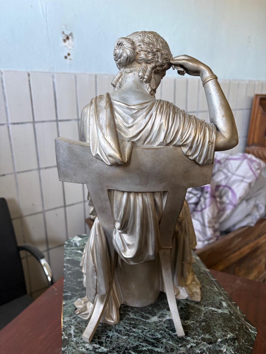 Pendule en bronze argenté et marbre, vert de mer époque, Louis-Philippe vers vers 1835 1845-photo-3