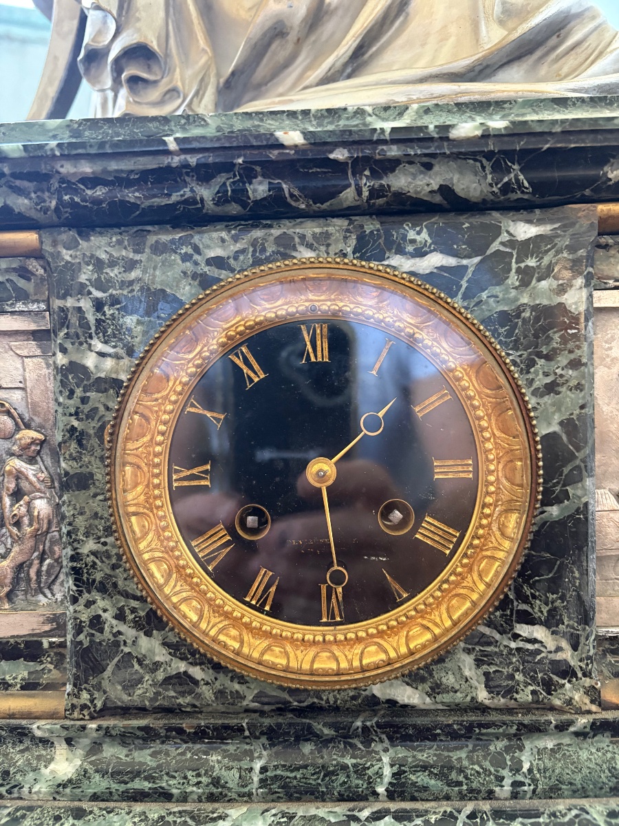 Pendule en bronze argenté et marbre, vert de mer époque, Louis-Philippe vers vers 1835 1845-photo-6