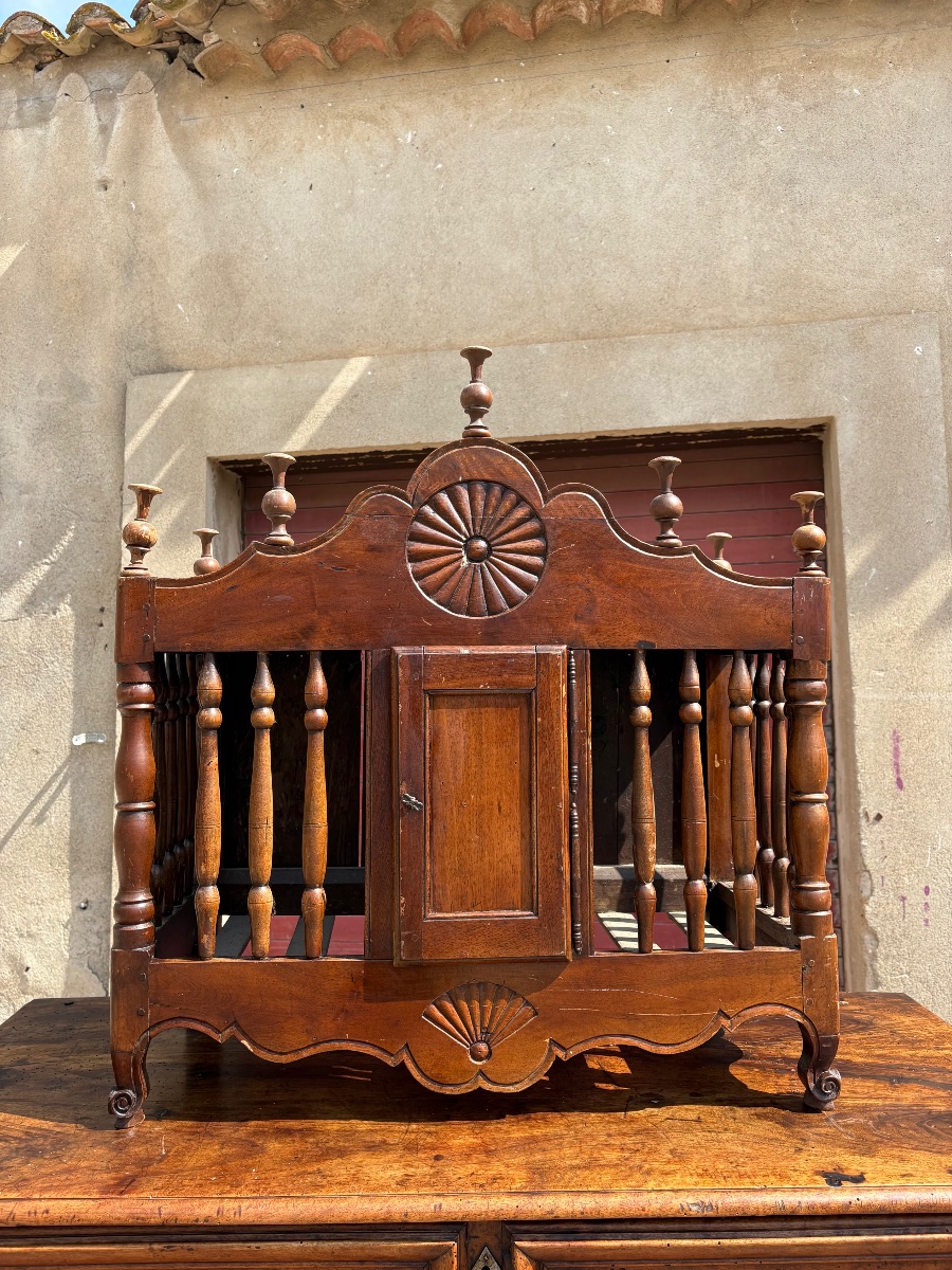 Panetière, Louis XV,en noyer  provençal d’époque XVIIIe siècle-photo-4