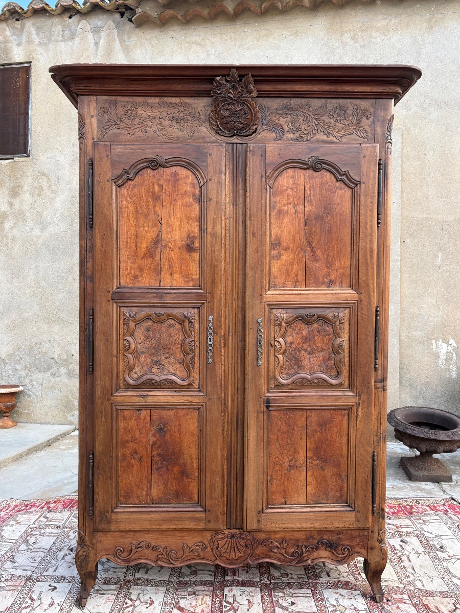 Armoire de mariage, lyonnaise, Louis XV d’époque XVIIIe siècle