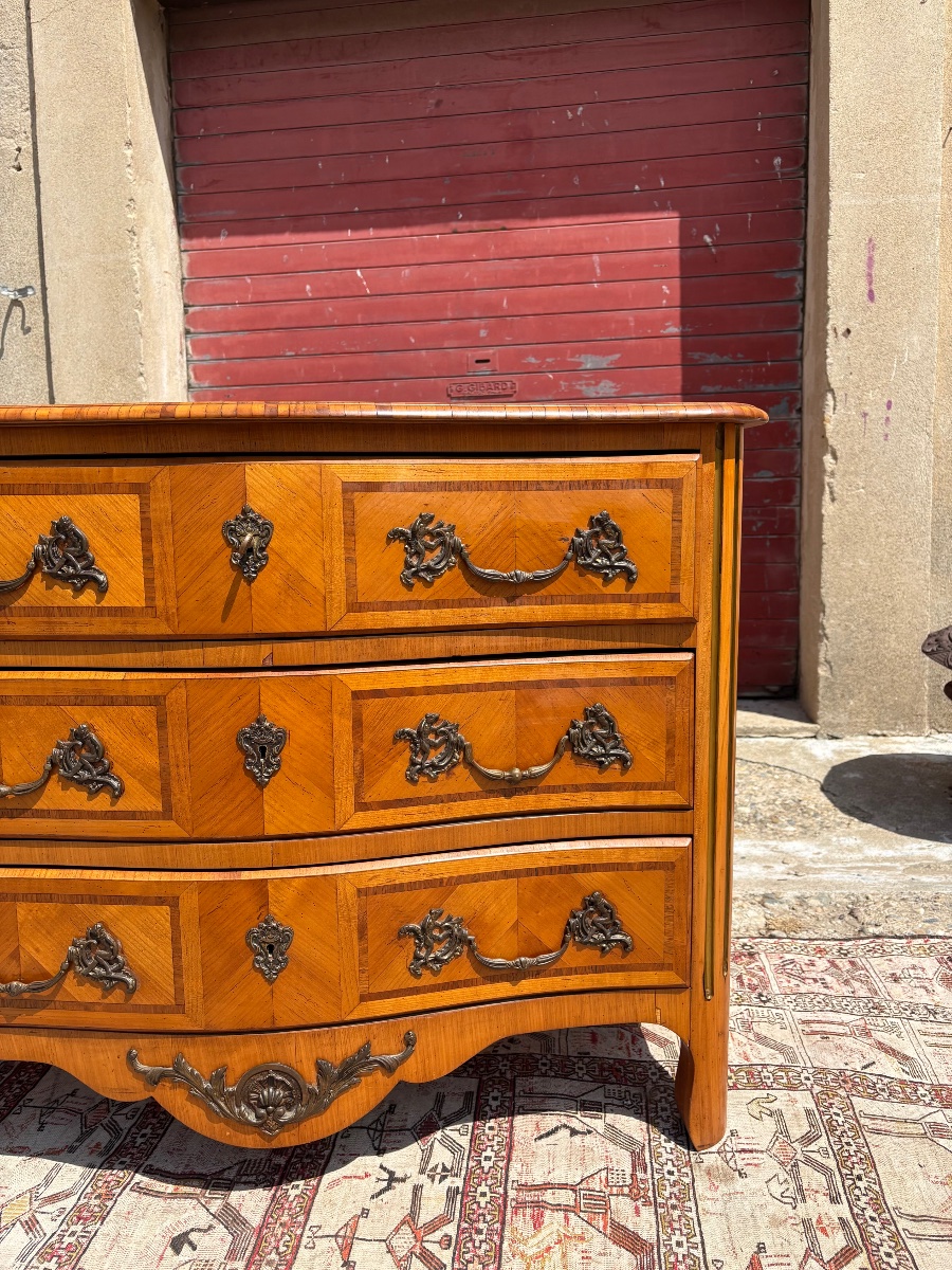 Commode galbée de style, régence en acajou d’époque, 1950-photo-4