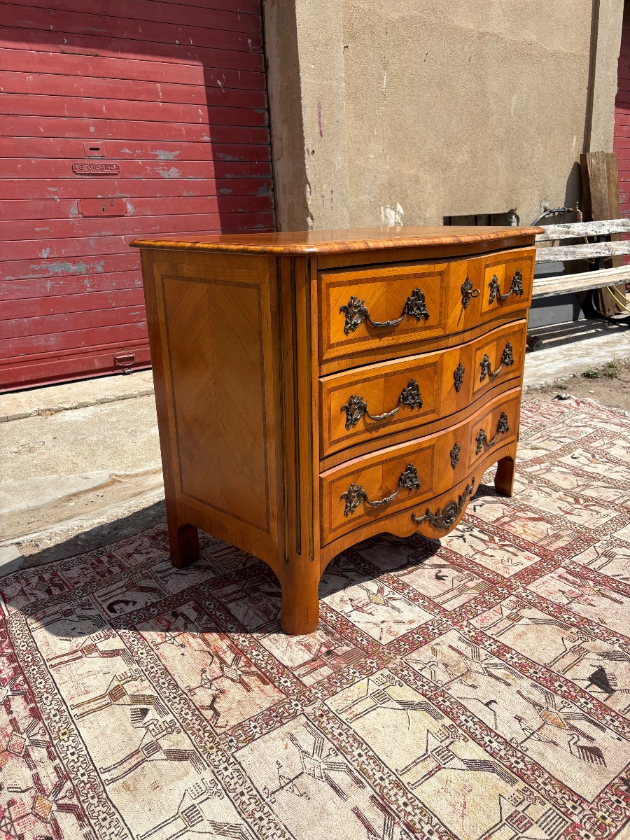 Commode galbée de style, régence en acajou d’époque, 1950-photo-6