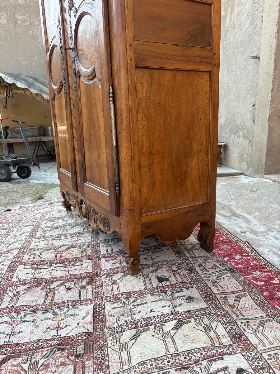 18th-century Arles-style Louis XV Provençal Cabinet-photo-2