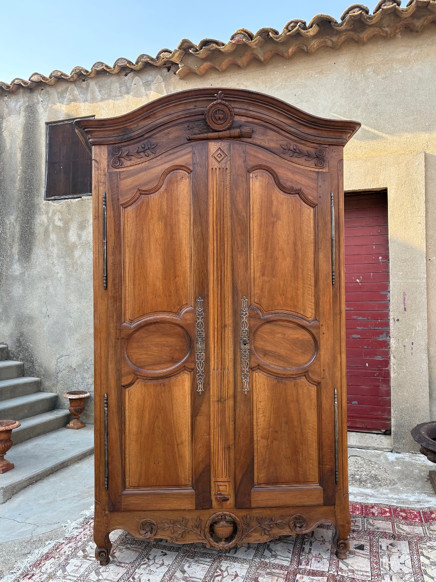 18th-century Arles-style Louis XV Provençal Cabinet