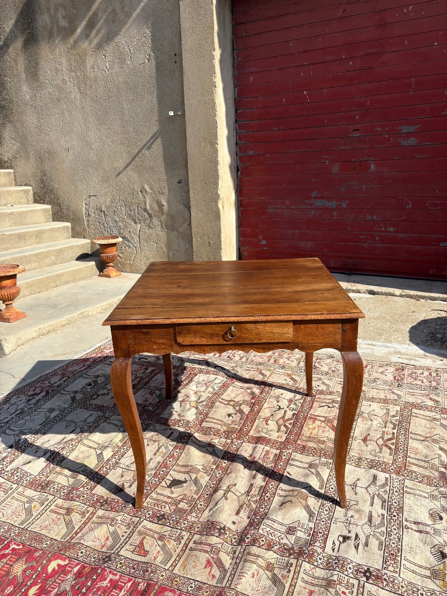 Petite table de milieu Louis XV, en noyer d’époque XVIIIe siècle-photo-6