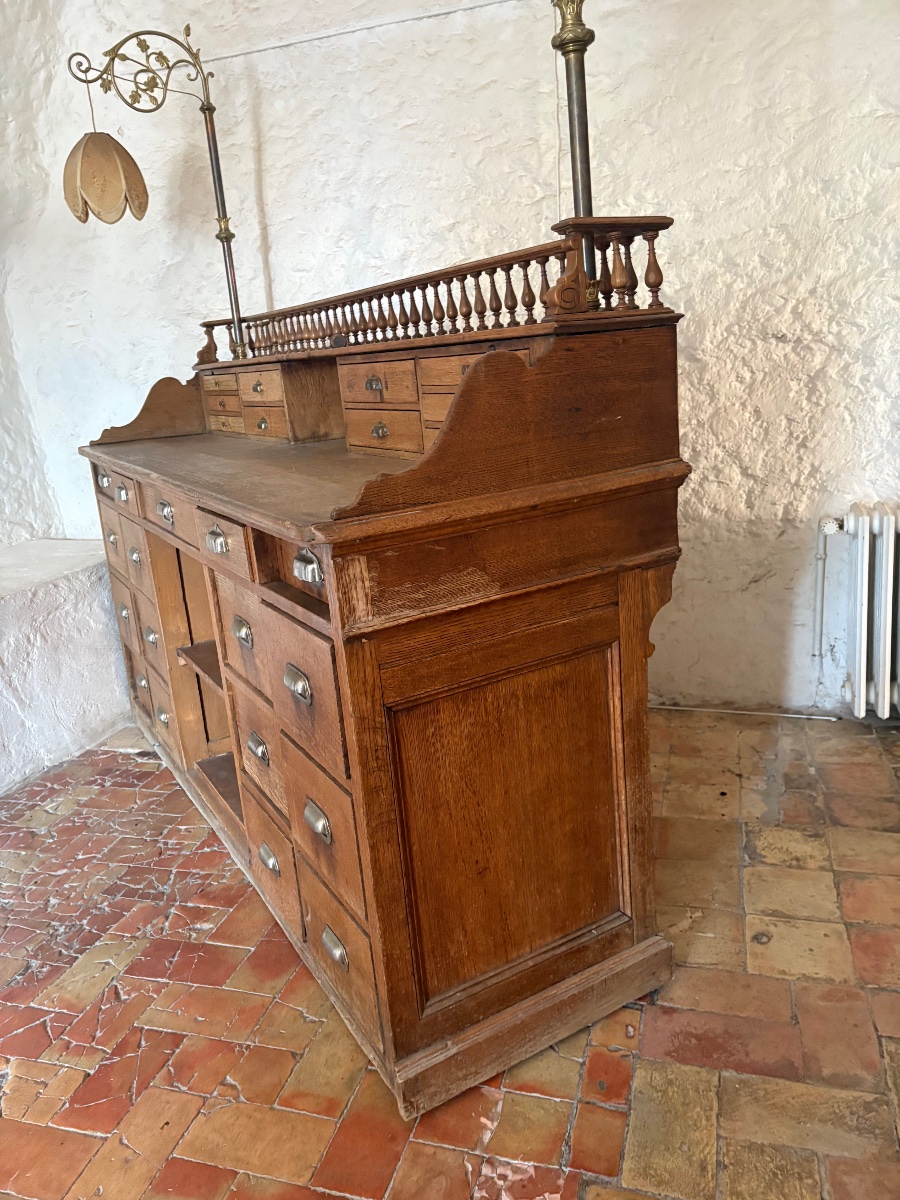 19th-century Antique Oak Store Counter-photo-4