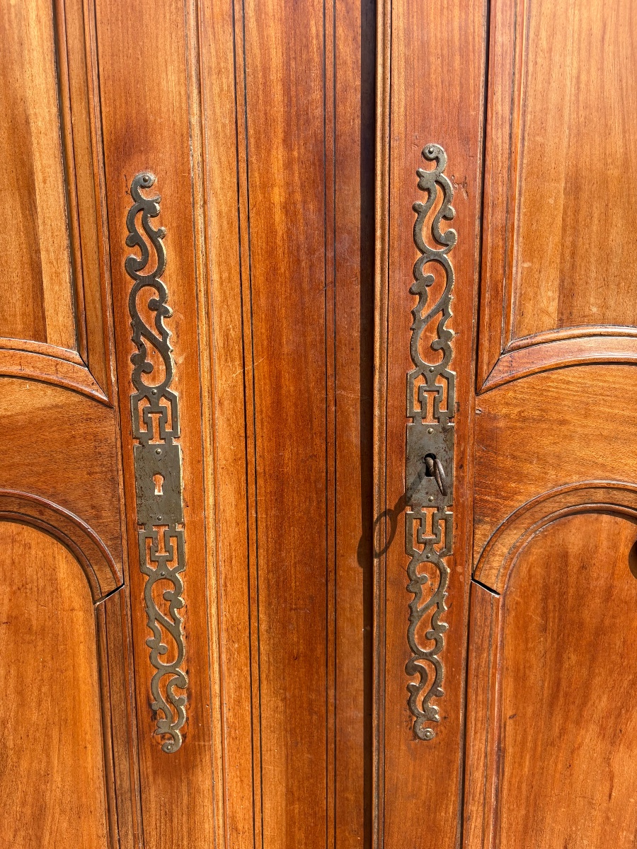 Armoire, Louis XV, en noyer d’époque XVIIIe siècle-photo-1