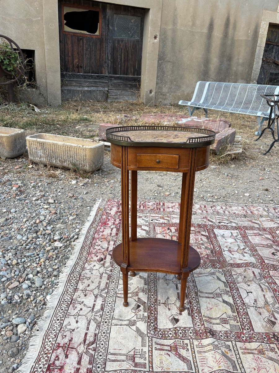 Petit guéridon ovale de style louis XVI en acajou d’époque fin XIXe siècle.-photo-4
