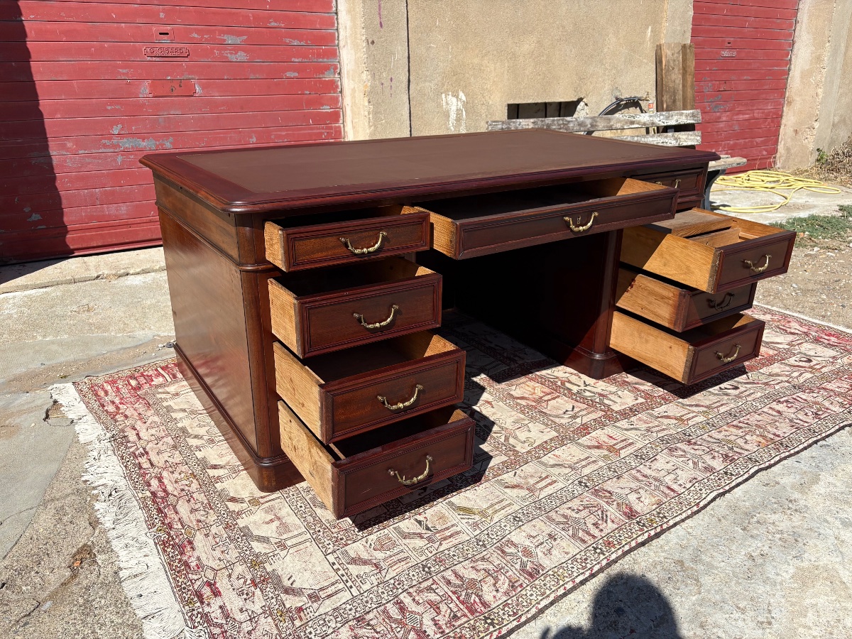 Antique Mahogany Desk With Drawers, Restored In The 19th Century-photo-2