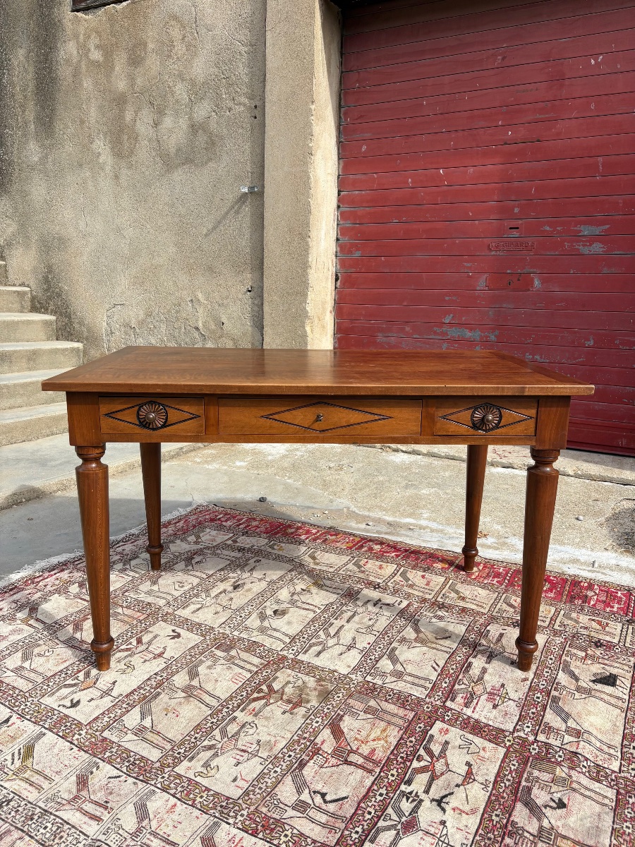 Bureau en noyer de style, directoire, circa, 1900
