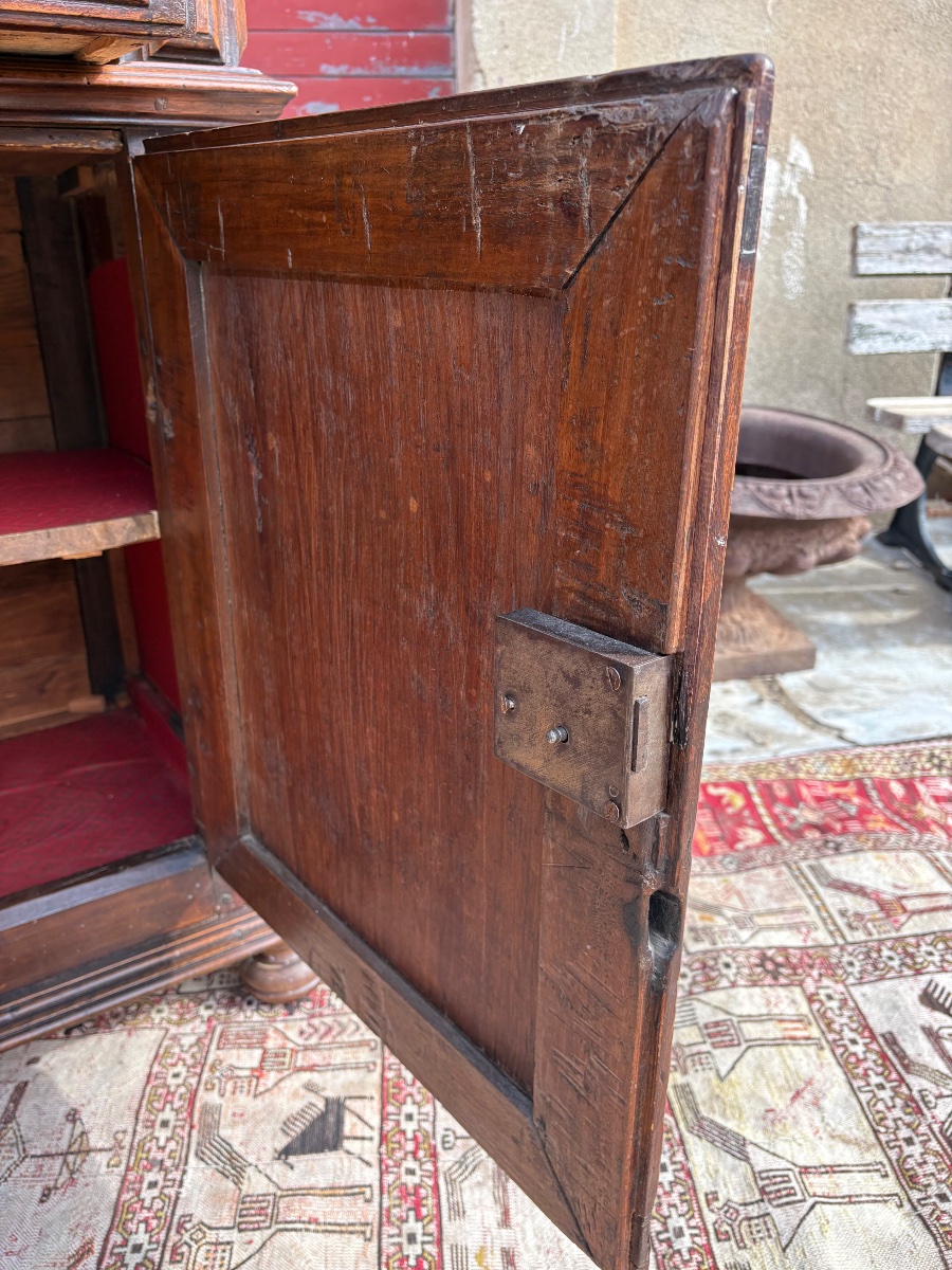 Louis XIII Sideboard, Made Of Walnut, 17th-century-photo-2