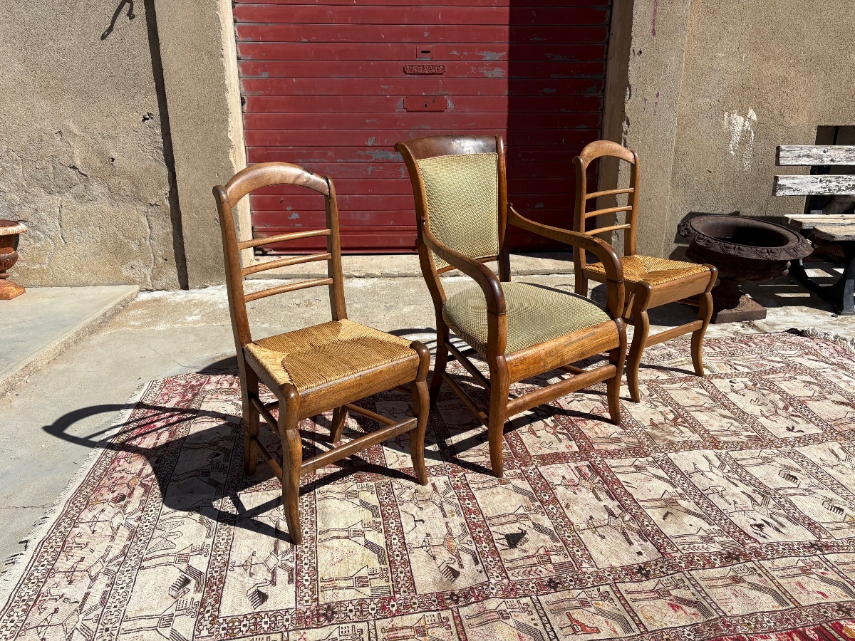 Armchair And Pair Of Chairs, Restored In 19th-century Walnut-photo-6