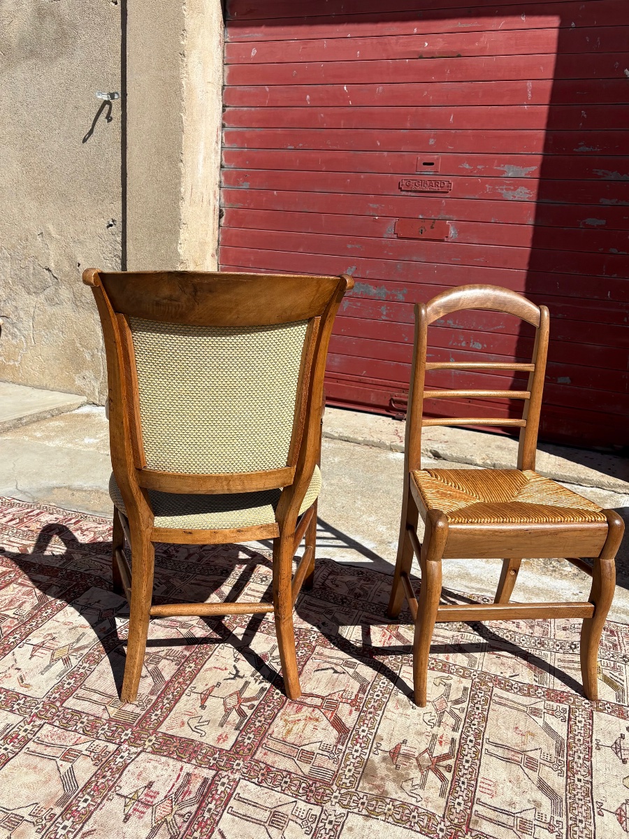 Armchair And Pair Of Chairs, Restored In 19th-century Walnut-photo-1