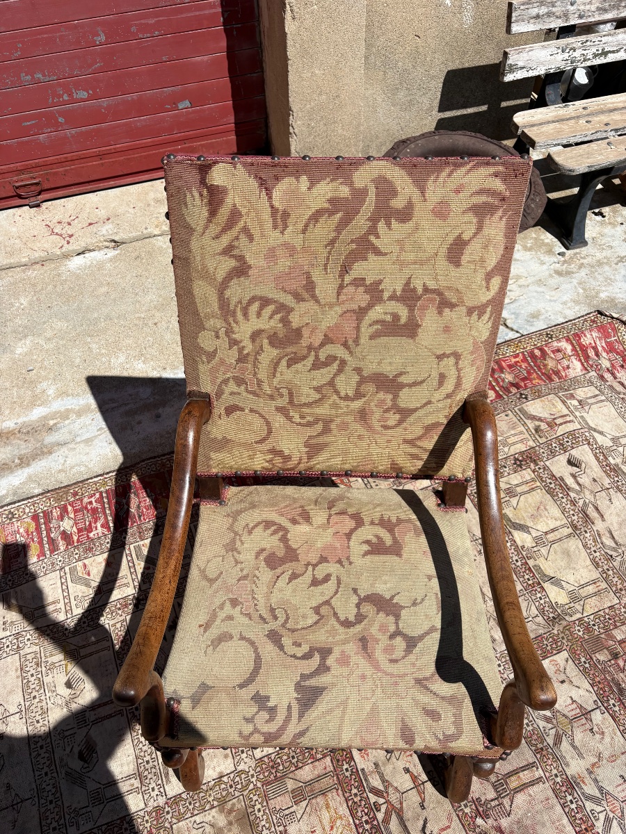 Fauteuil, Louis XIII, en noyer , époque XVIIe siècle-photo-4