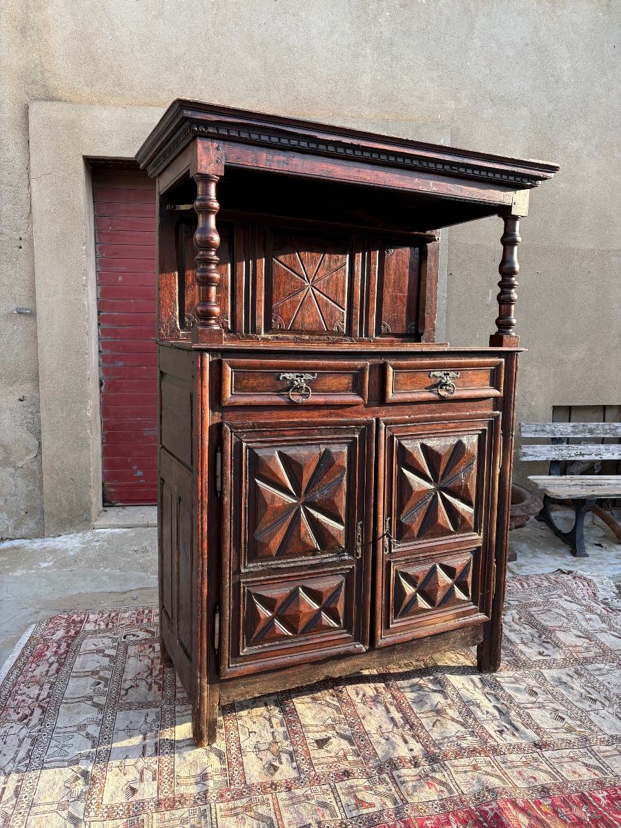 Louis XIII Sideboard In Walnut, 17th-century-photo-3
