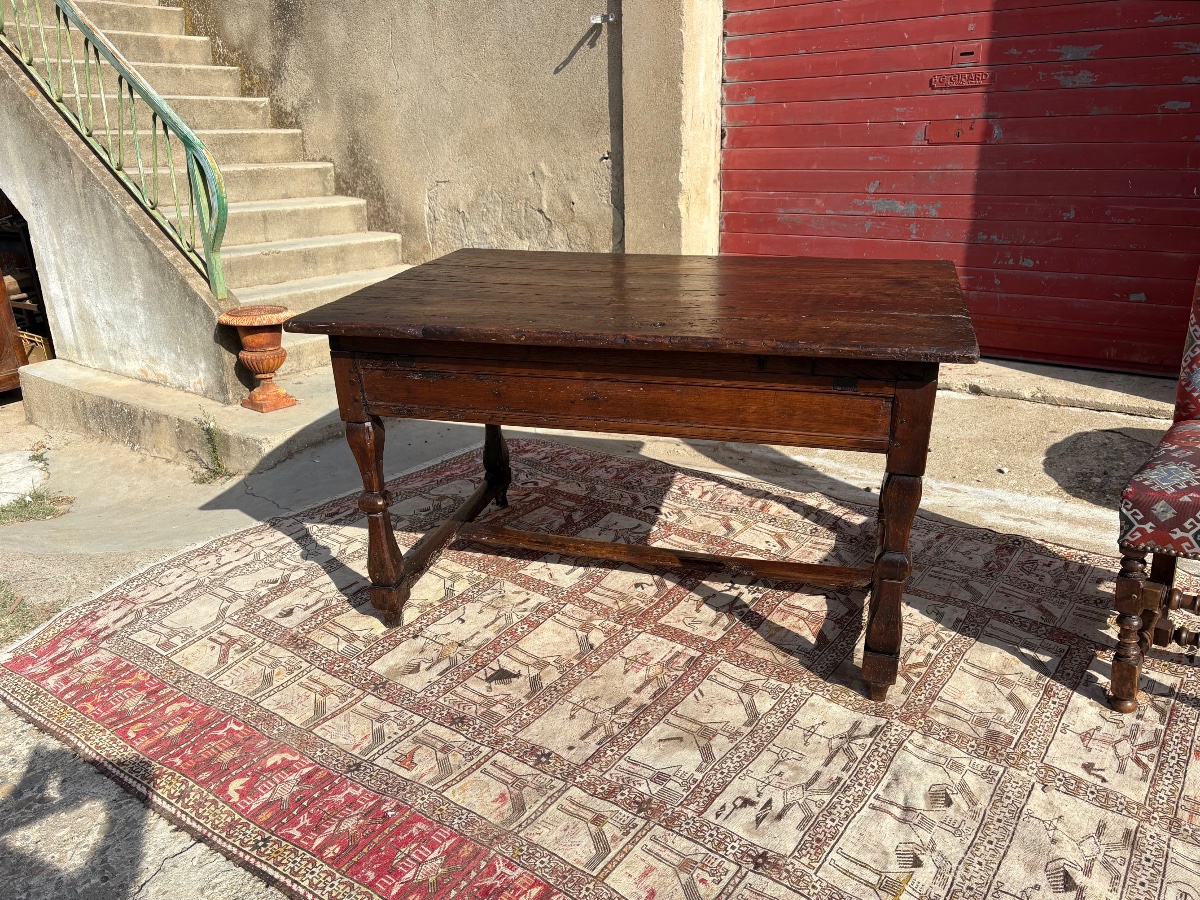 Table, de ferme ou Table, de milieu Louis XIV en noyer d’époque XVIIIe siècle-photo-3
