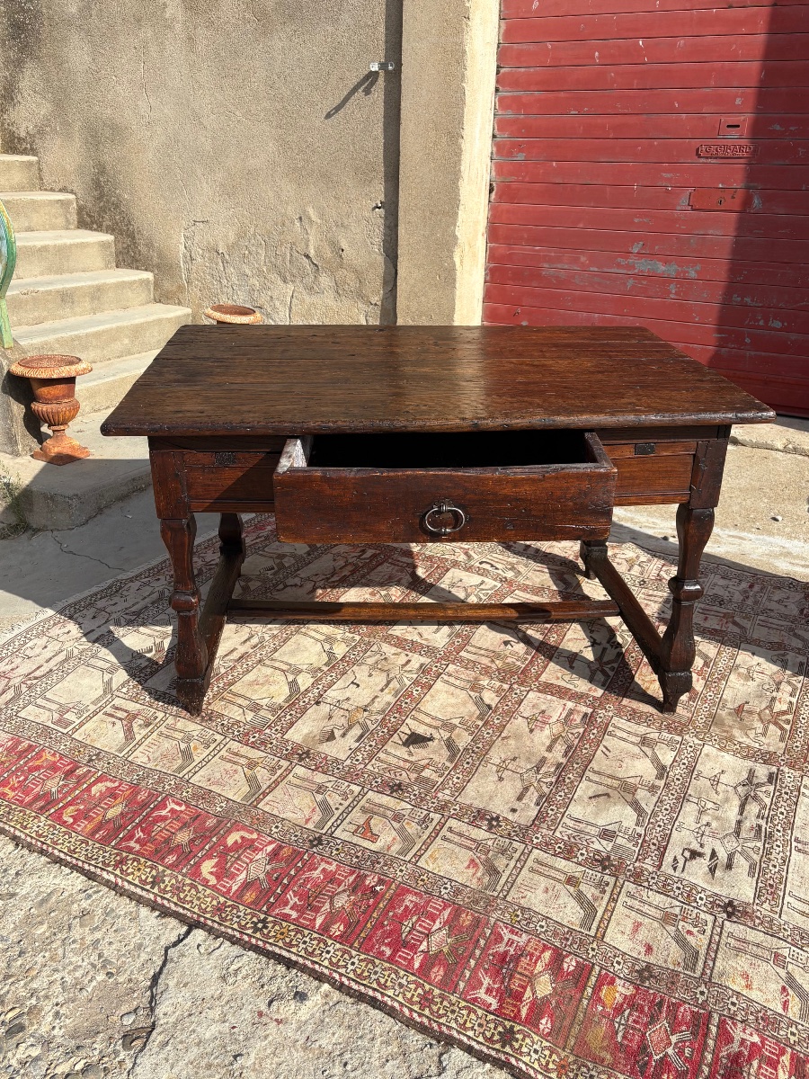 Table, de ferme ou Table, de milieu Louis XIV en noyer d’époque XVIIIe siècle-photo-4