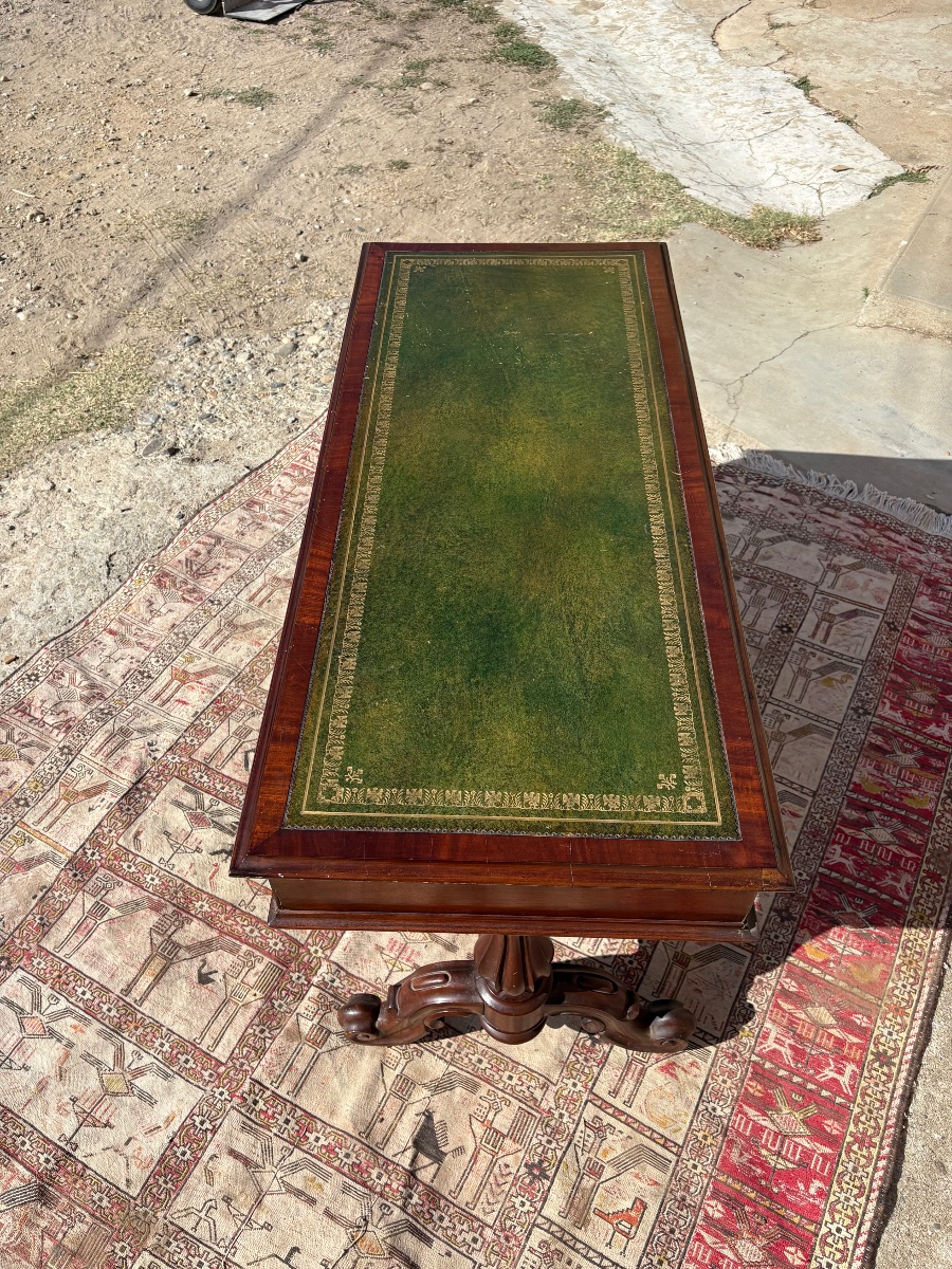 English Mahogany Desk, Period Piece, 19th-century Restoration-photo-5
