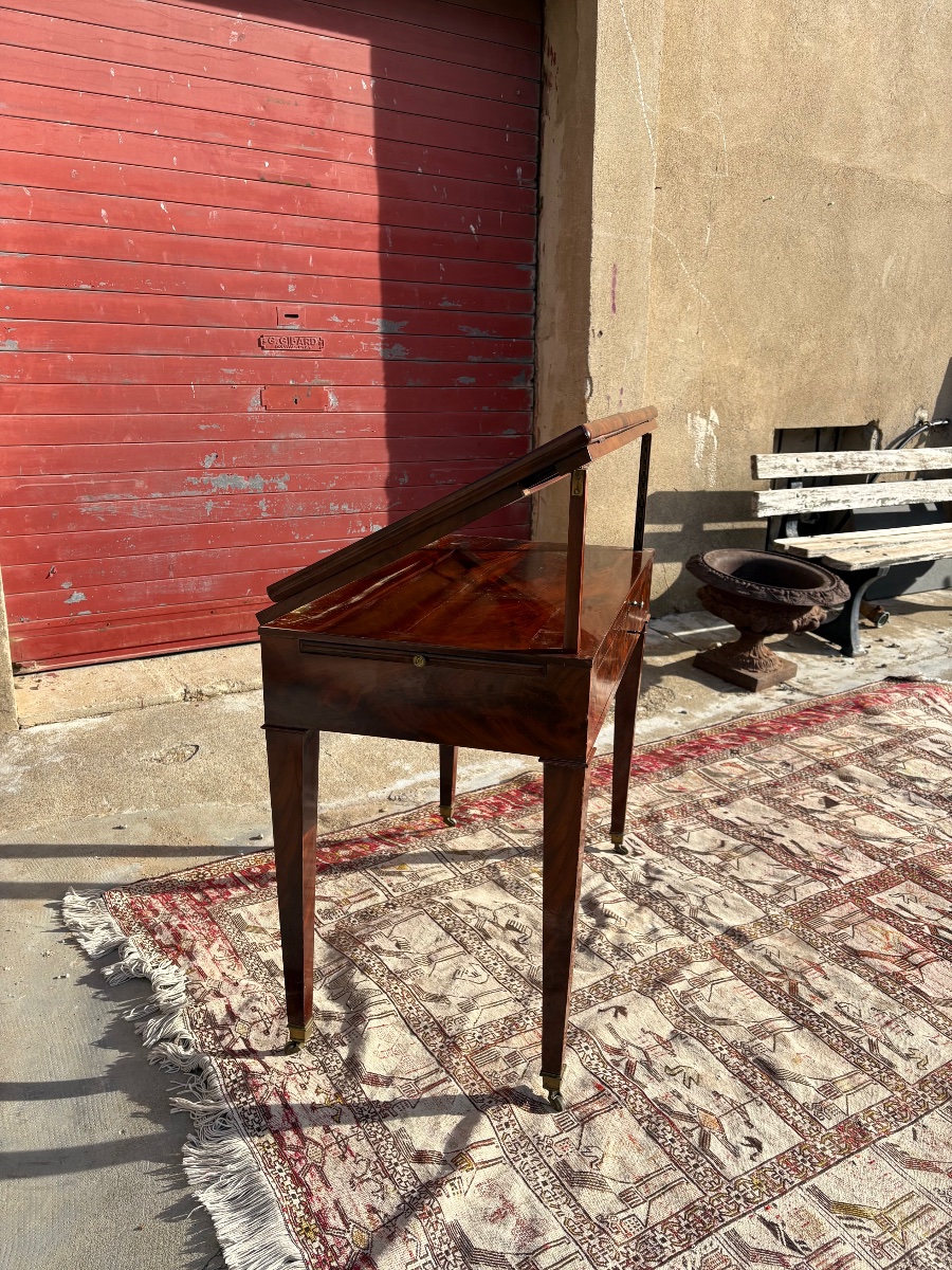 Bureau d’architecte à mécanisme en acajou époque, directoire fin XVIIIe siècle-photo-1