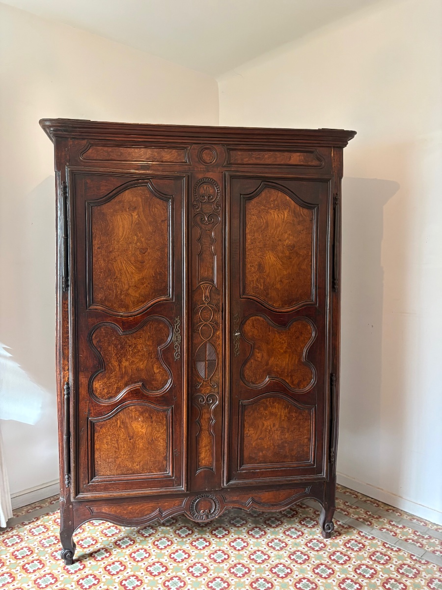 Armoire, Louis XV, en noyer et loupe de noyer d époque XVIIIe siècle-photo-2