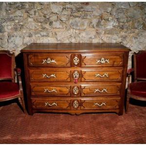 Commode Galbée Louis XIV En Noyer époque XVIIIé 