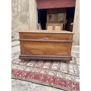 Louis XIII Chest, In Walnut, 17th Century 
