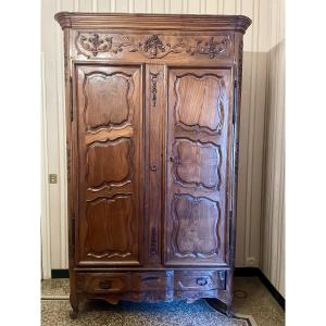 Armoire,,,,,, provençale, régence en noyer  d’époque XVIIIem siecle