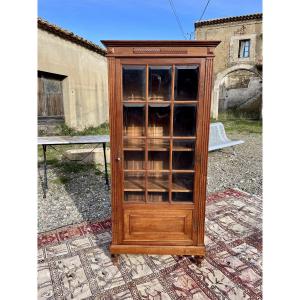 Vitrine louis  XVI  noyer d’époque XIXem siecle 