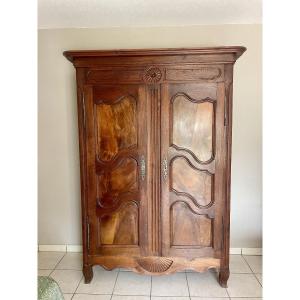 Armoire louis XV en noyer d’époque XVIIIem siecle 