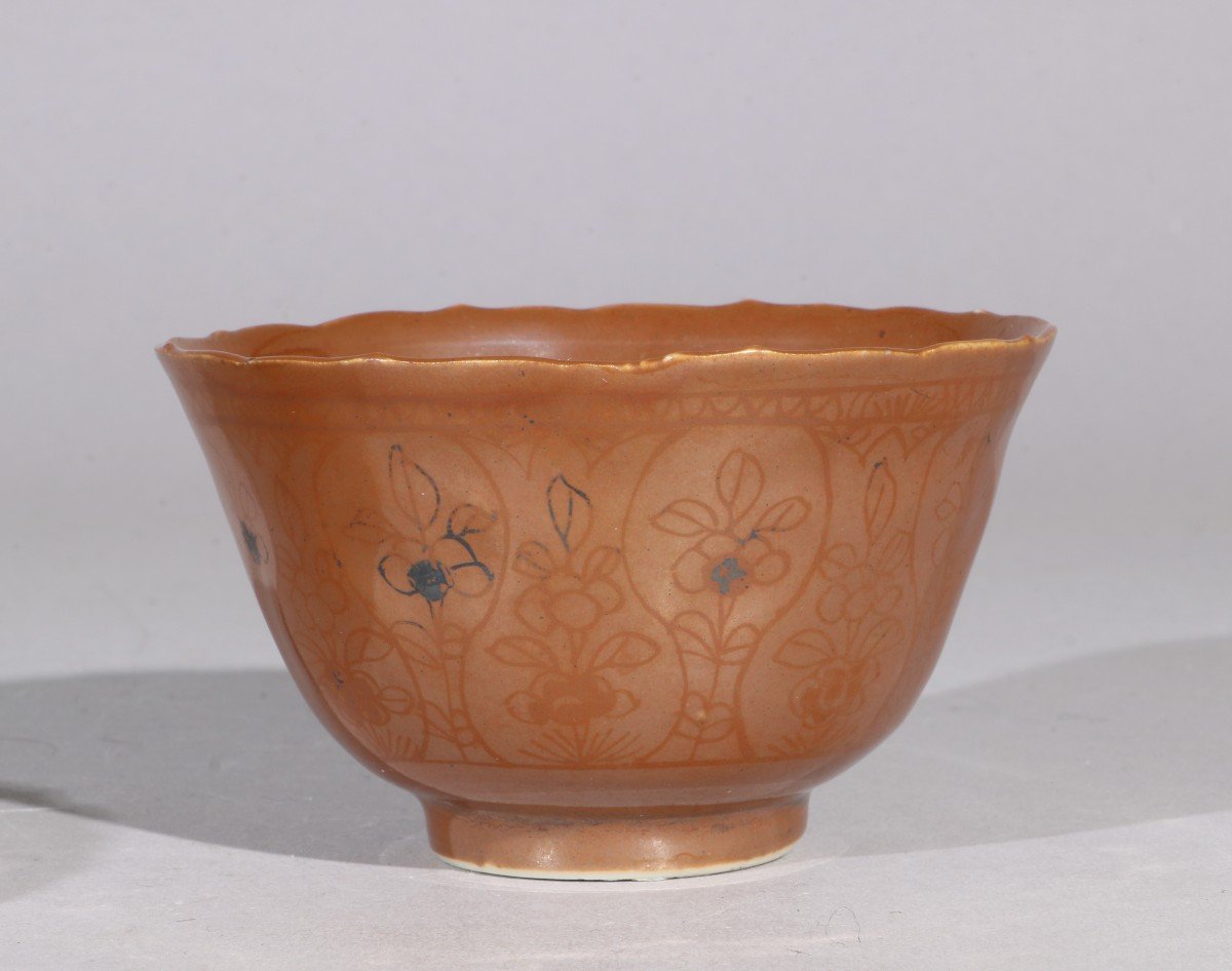 A Rare Cafe Au Lait Tea Bowl And Saucer Decorated With Silver Kangxi E18thc -photo-1