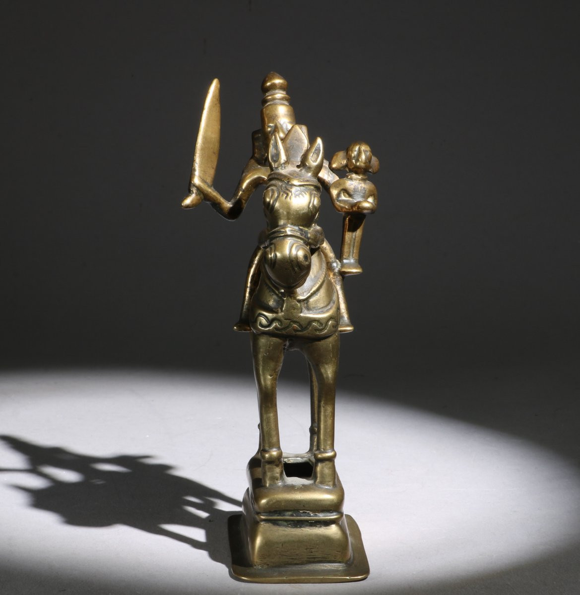 Une Figure Indienne En Laiton De Khandora Et Mhalsa 18/19e Siècle-photo-3