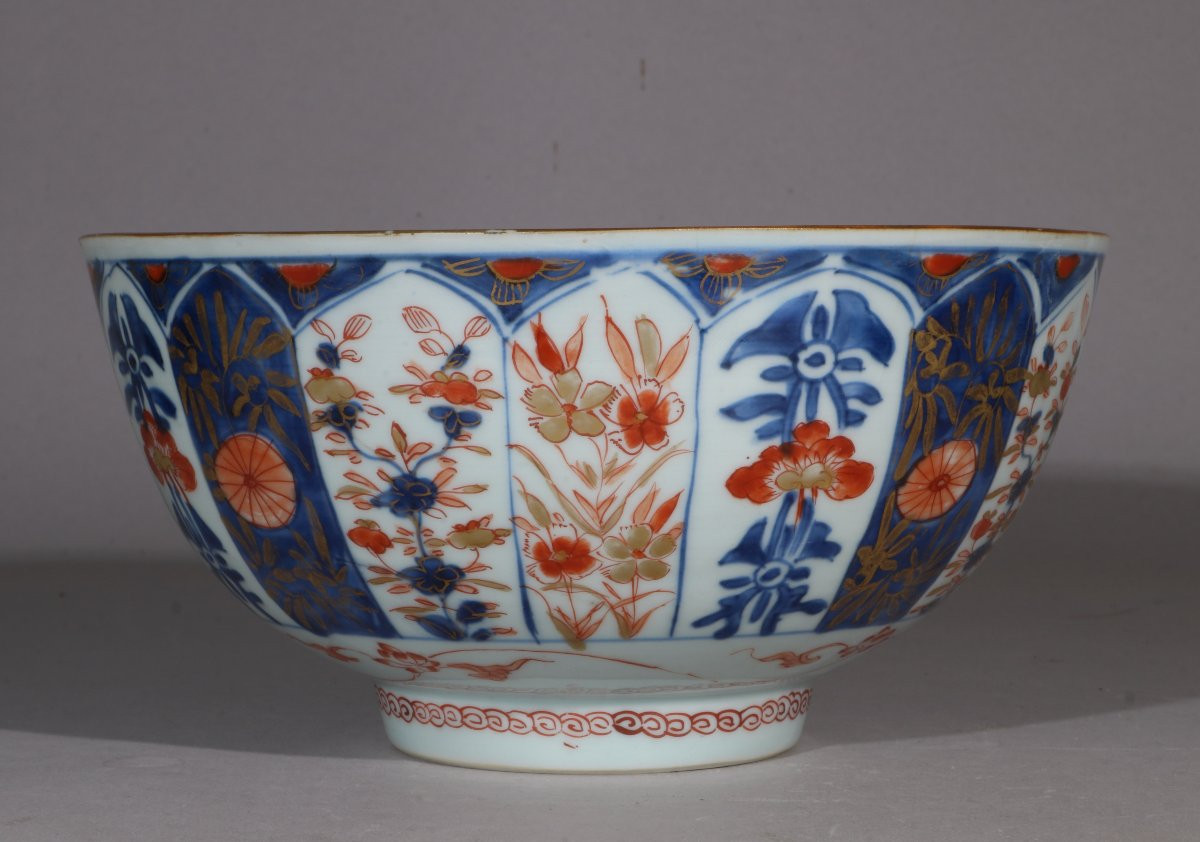 An Early 18th Century Chinese Imari Bowl-photo-3