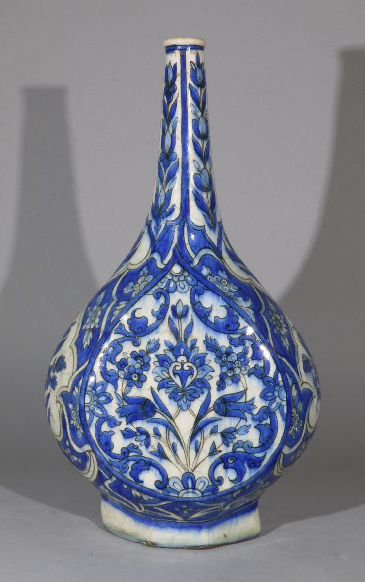 A Large 19th-century Blue-and-white Qajar Vase-photo-2