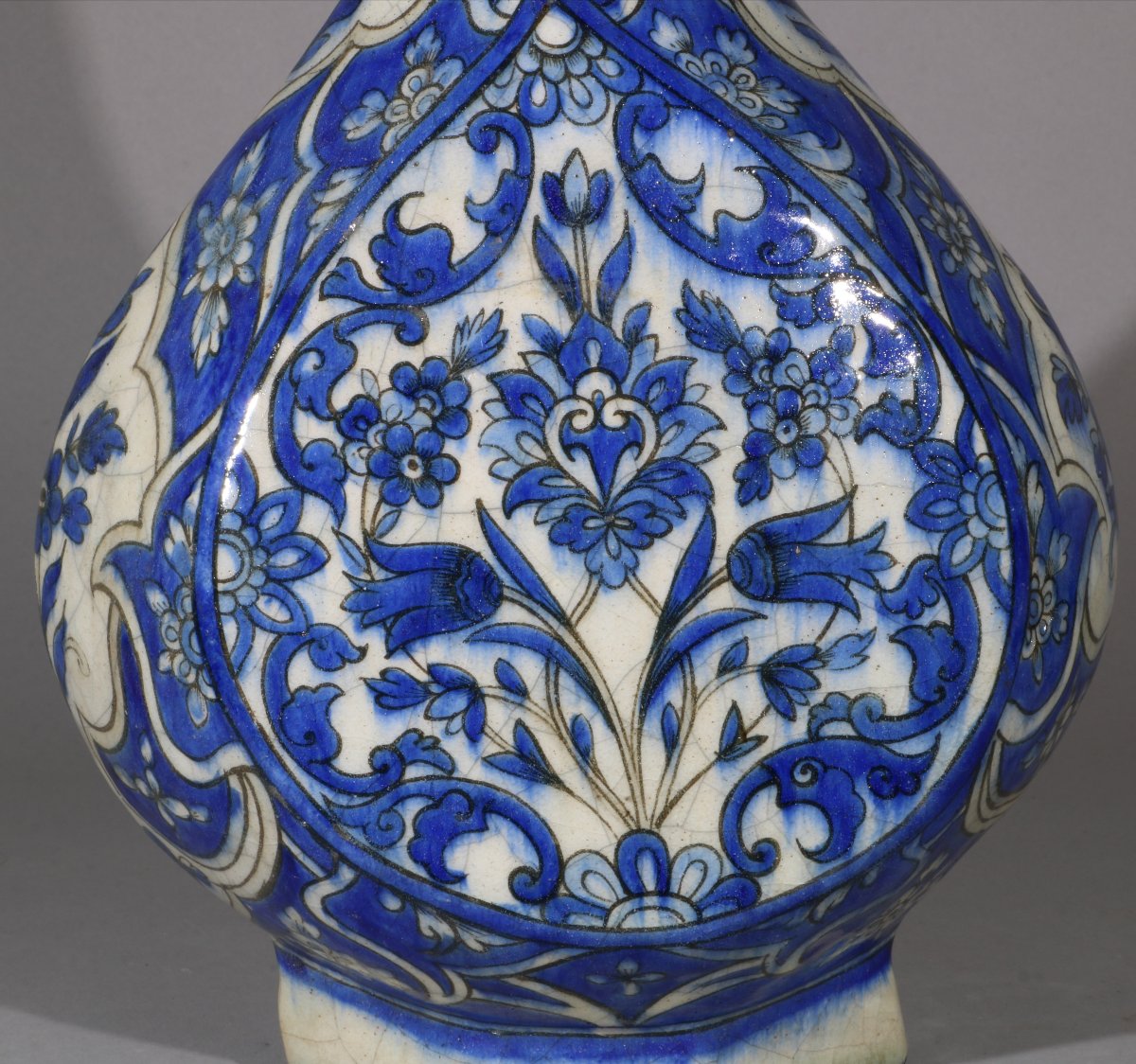 A Large 19th-century Blue-and-white Qajar Vase-photo-2