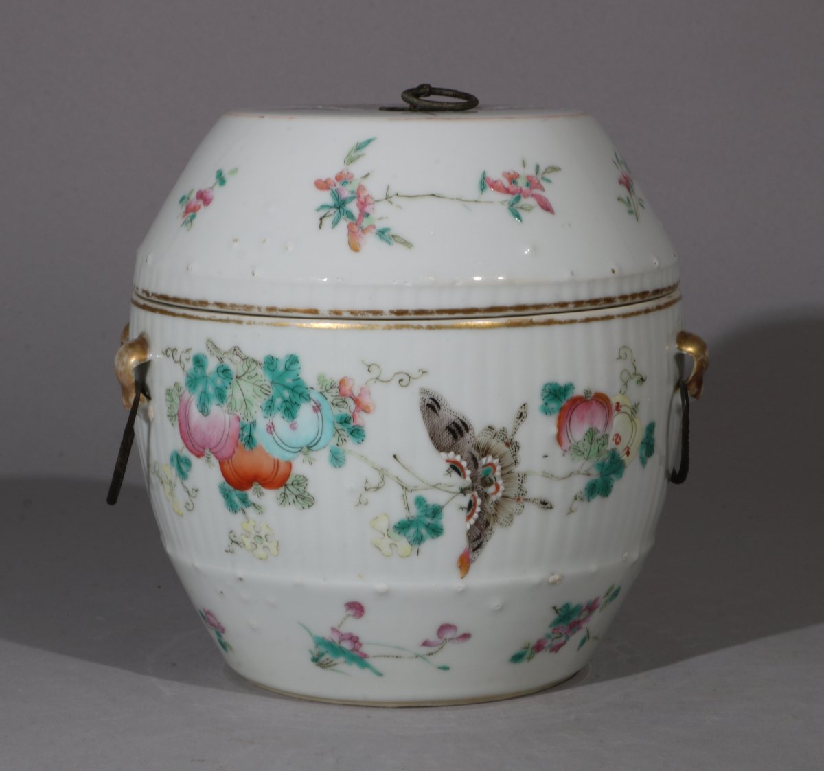 A Famille Rose Jar And Lid, 19th Century-photo-3