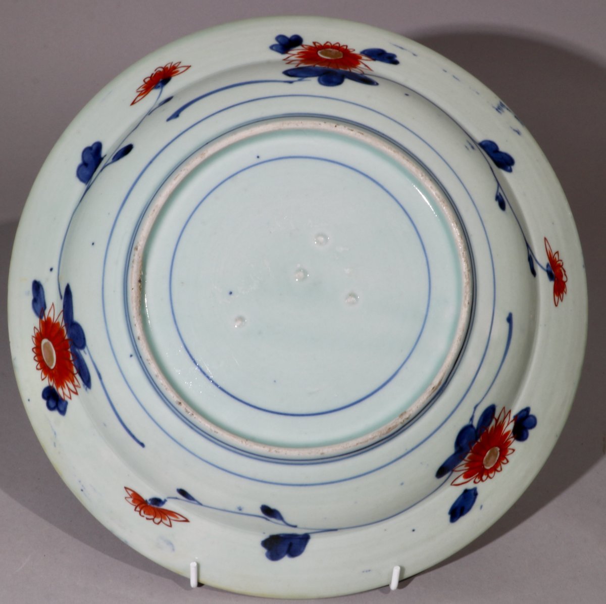 Plat Japonais de style Imari, fin du XVIIe siècle-photo-1