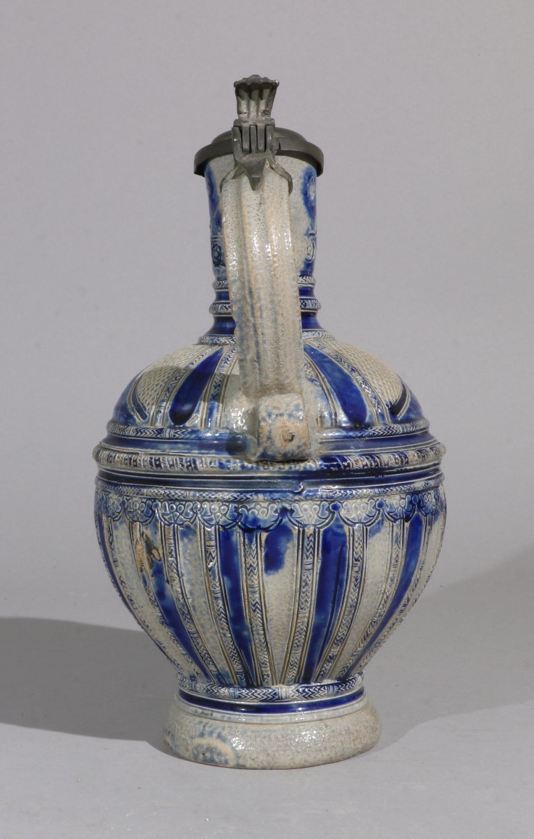 Une Cruche de Westerwald, vers 1600-1620-photo-3