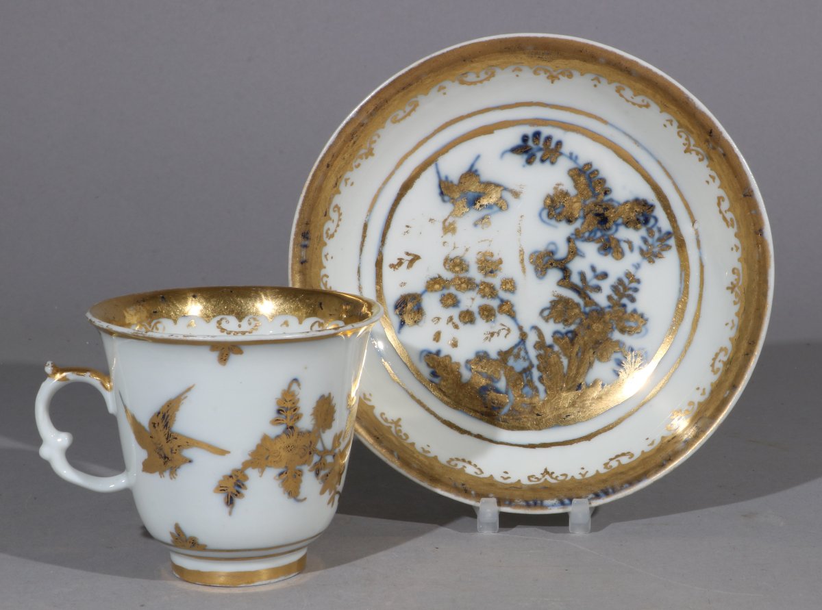 A Meissen Hausmaler Tea And Coffee Set, C. 1730–40-photo-4