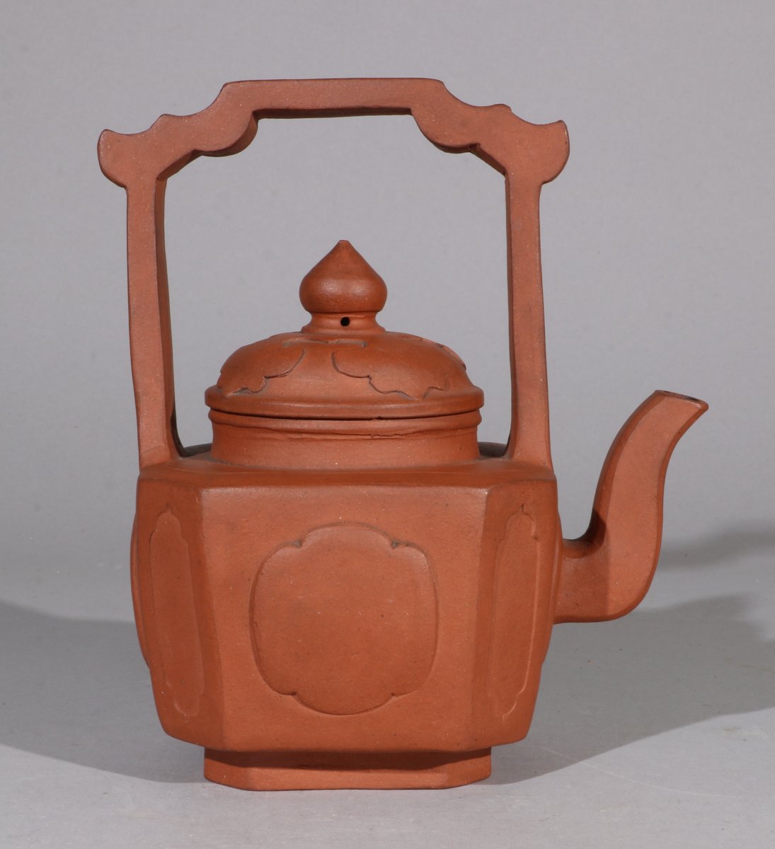 A Yixing Teapot From The Kangxi Period (17th/18th Century)-photo-2