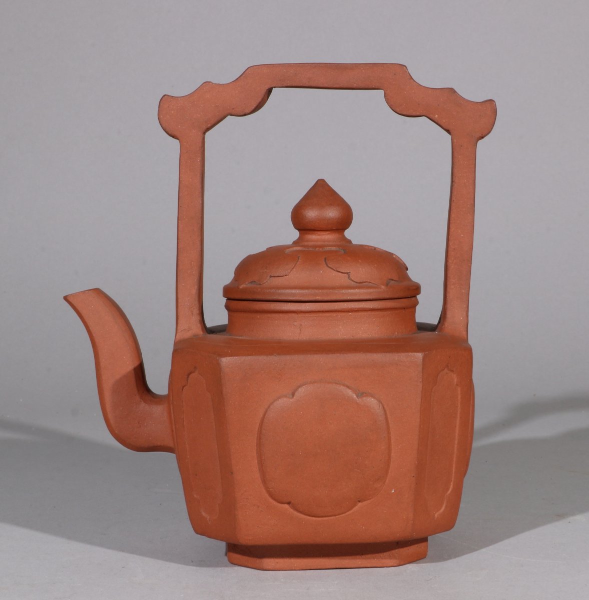 A Yixing Teapot From The Kangxi Period (17th/18th Century)-photo-2