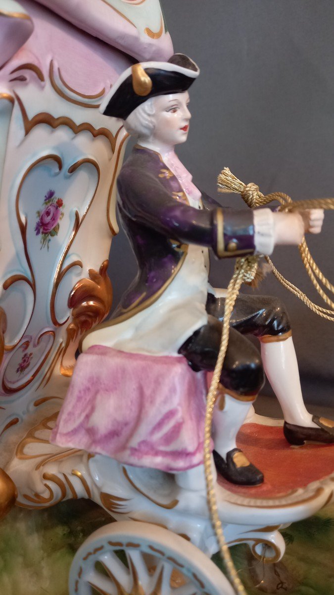 Carrosse En Porcelaine Tiré Par 4 Chevaux-photo-4