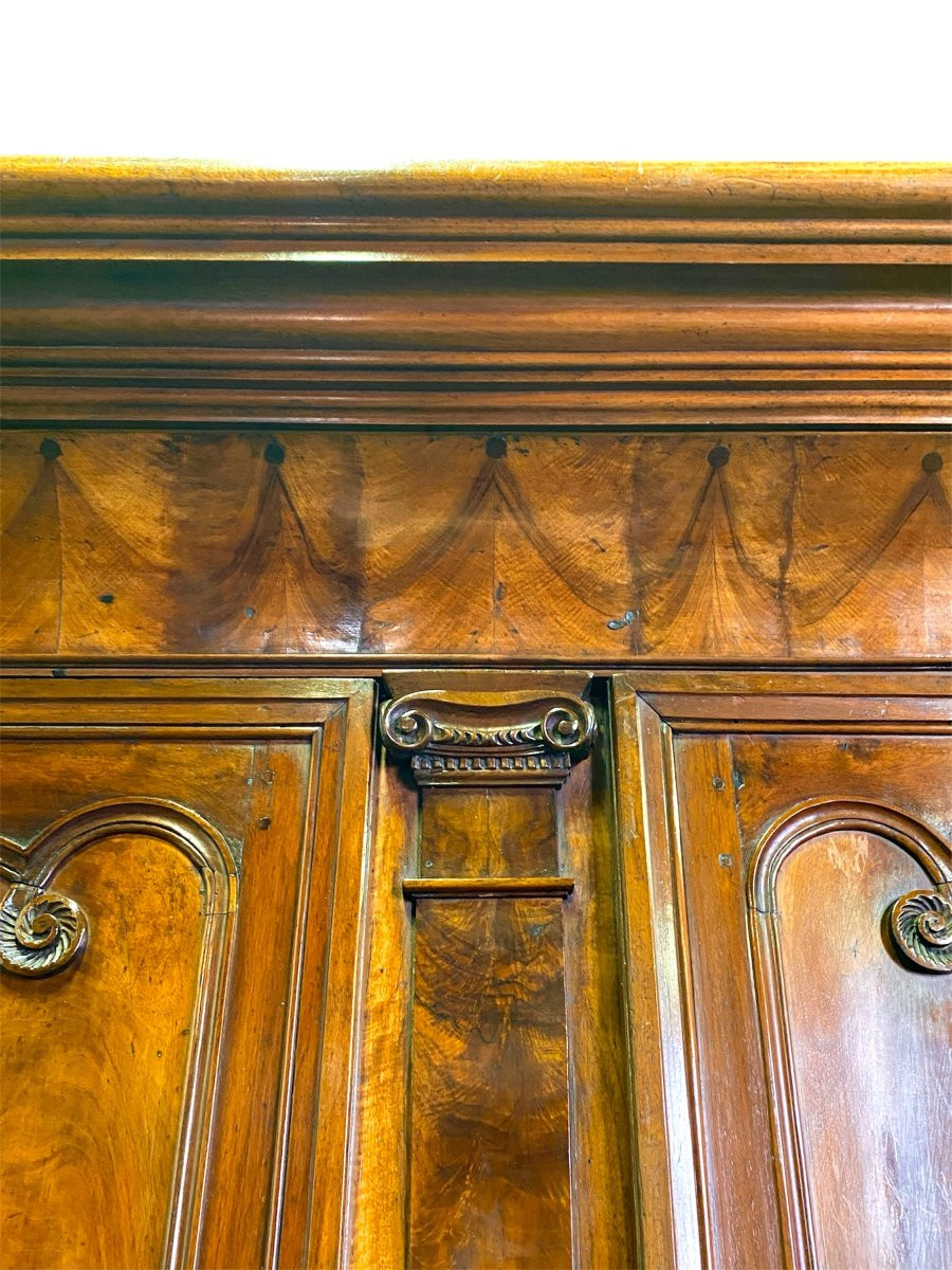 19th Century Walnut Wardrobe-photo-3