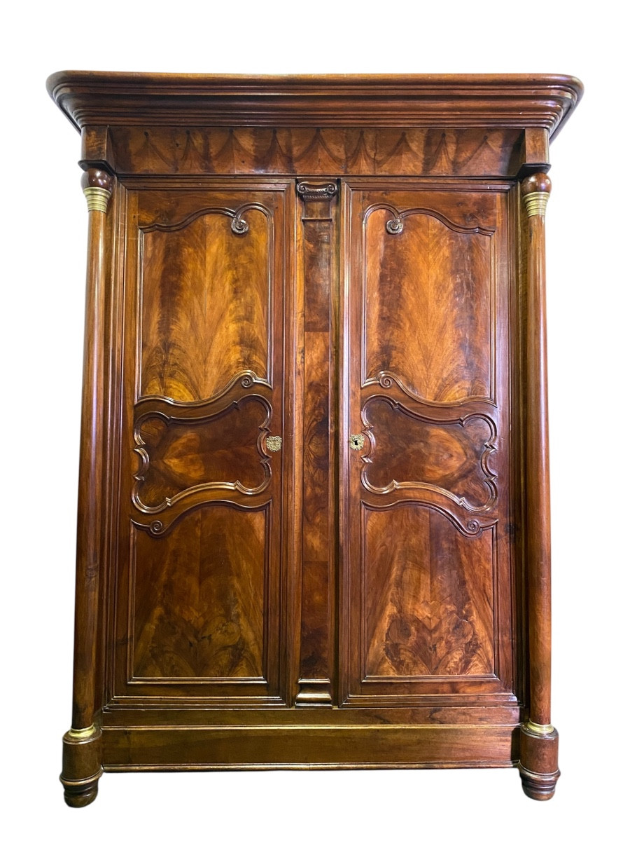 Armoire en noyer époque XIXème 