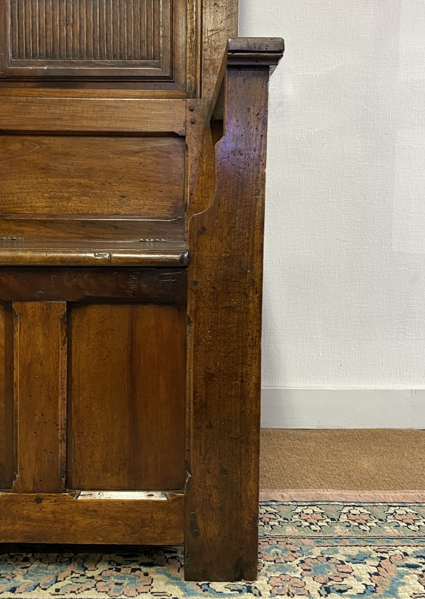 Walnut Cathedral Chair - Late 17th - Early 18th Century-photo-2