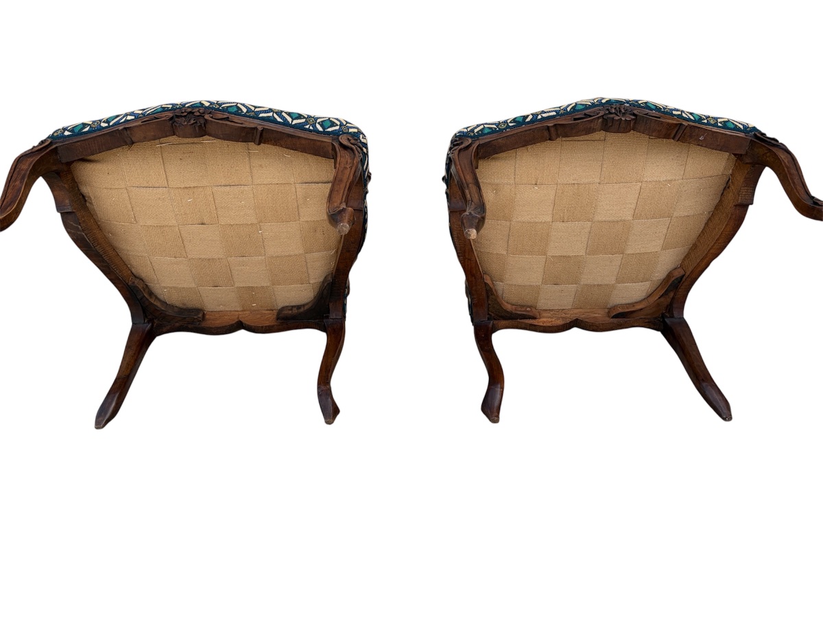 Pair Of 18th-century Walnut Armchairs-photo-3