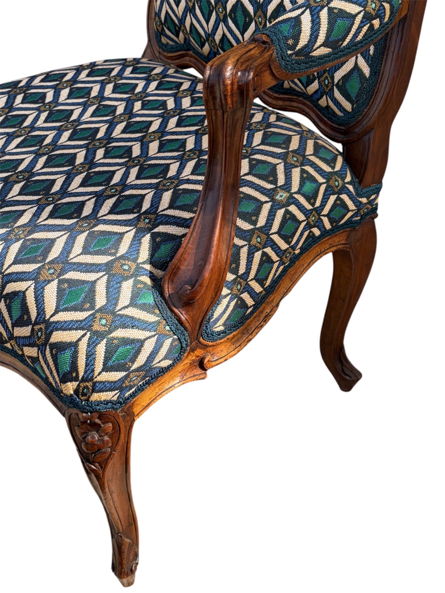 Pair Of 18th-century Walnut Armchairs-photo-7