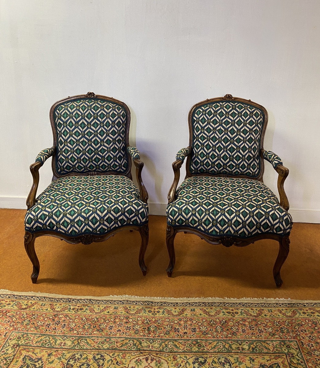Pair Of 18th-century Walnut Armchairs